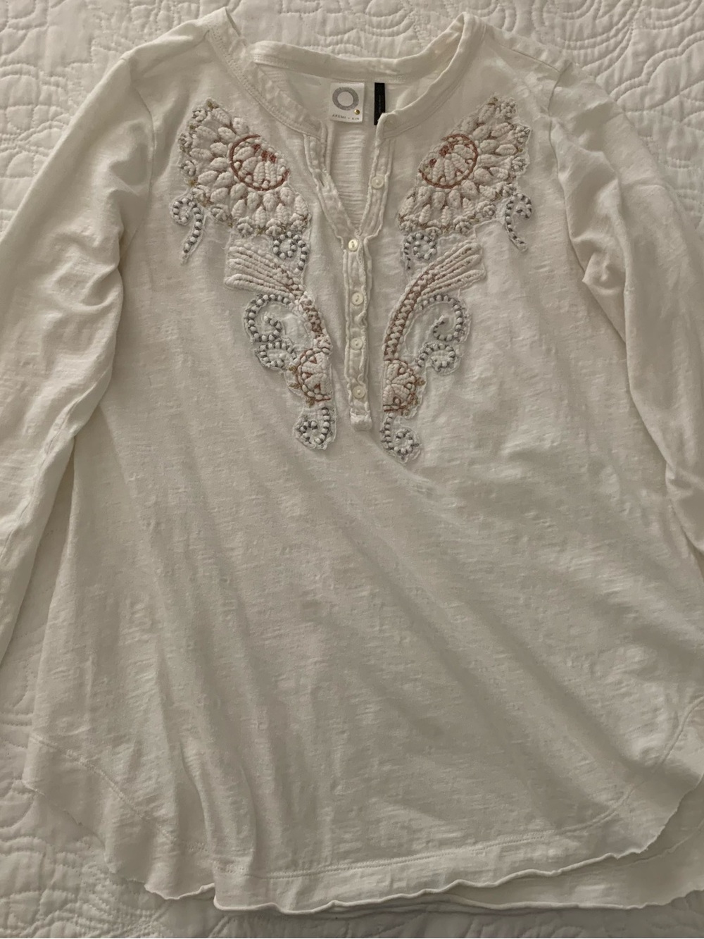 Anthropologie Women’s White Embroidered Qtr Sleeve Henley Top - S 100% Cotton